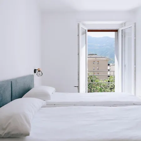 - Saint-martin-de-corleans Lägenhet *