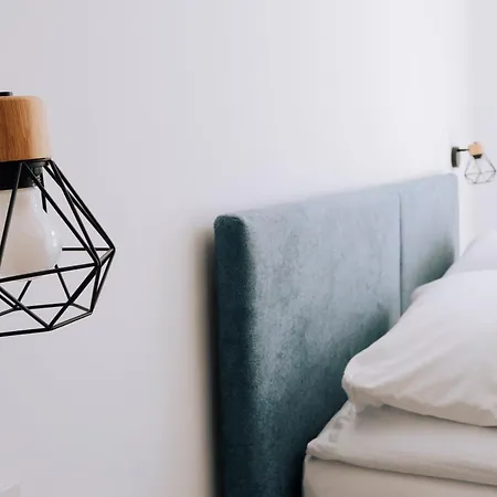 - Saint-martin-de-corleans * Aosta