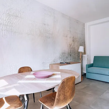 - Saint-martin-de-corleans Apartment